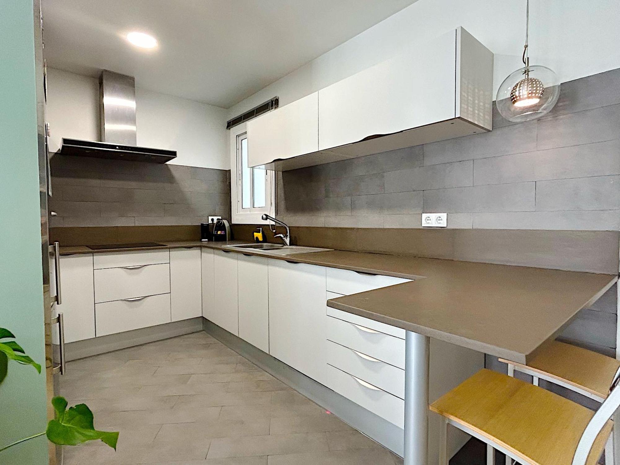 Abbott Apartment - 1 Min From The Beach - 100M2 - Sleeps 8 Sitges Zewnętrze zdjęcie