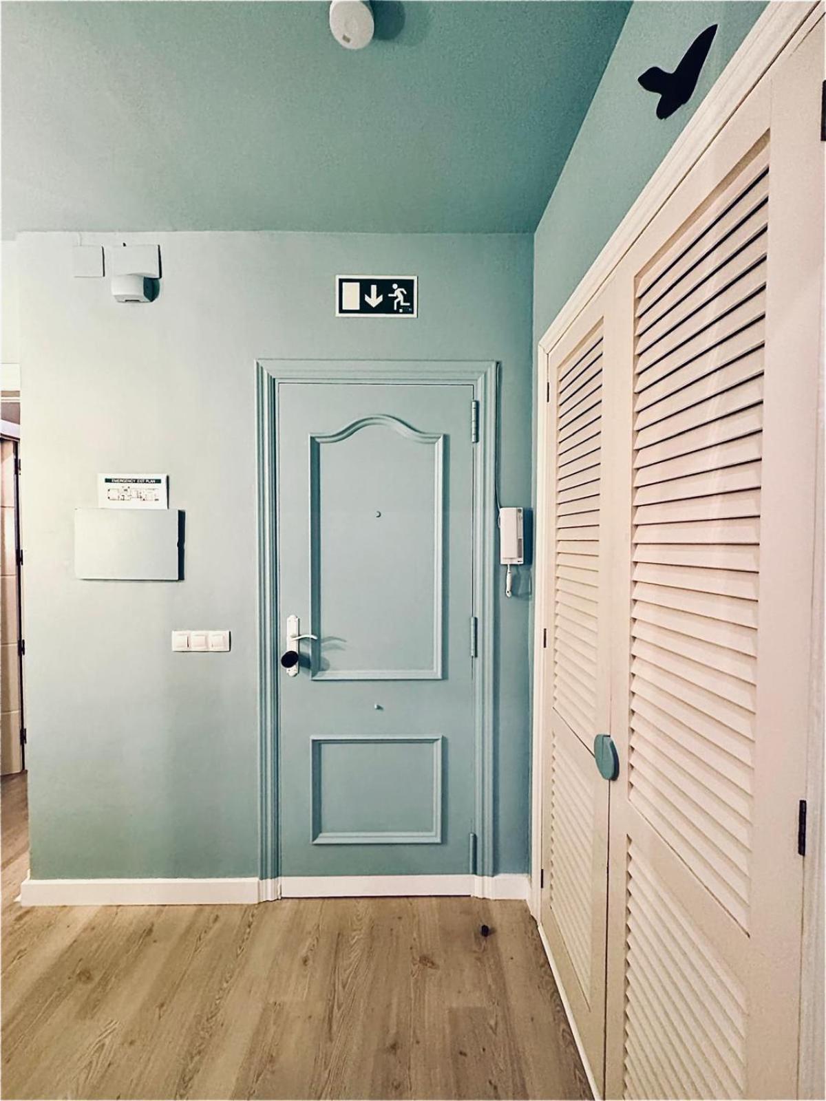 Abbott Apartment - 1 Min From The Beach - 100M2 - Sleeps 8 Sitges Zewnętrze zdjęcie